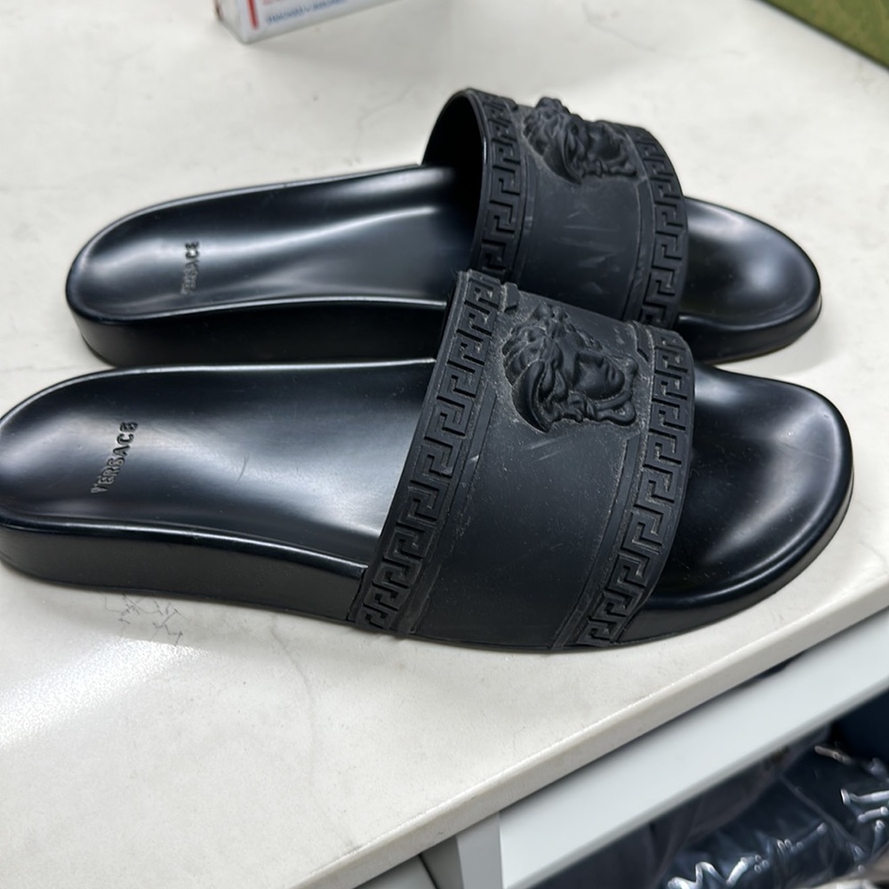 Versace Pool Slides - Picture 5 of 5